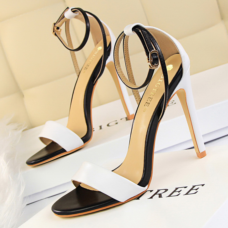 Women Black-White Concise Leat - Strappy Heeled Sandals avis et prix