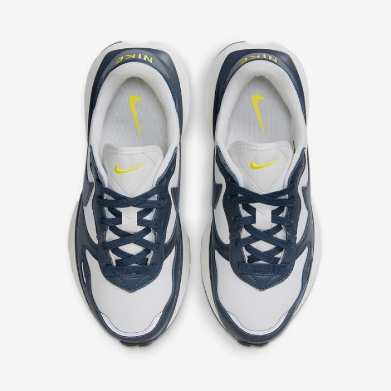 Nike Retro-Style Waffle Shoes  - Women Shoes Must Have avis et prix